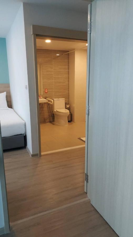 Wellness Stay & Hotel Sukhumvit 107 Bangkok Kültér fotó