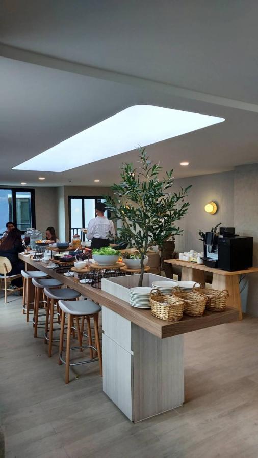 Wellness Stay & Hotel Sukhumvit 107 Bangkok Kültér fotó